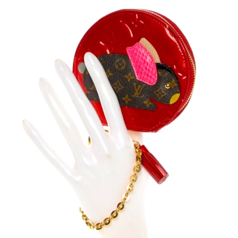 Louis Vuitton Animania Lapin Round Coin Purse Pomme D'Amour